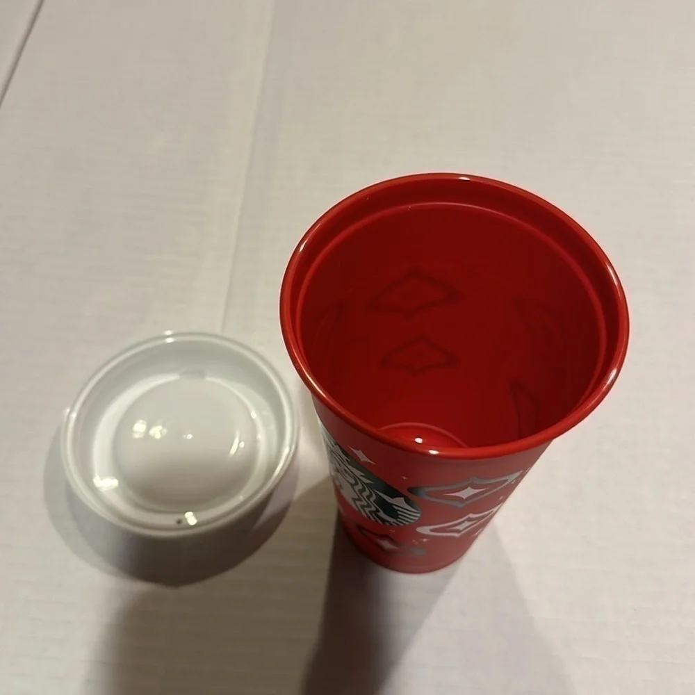 NWOT Starbucks 2023 reusable cup with red green & white colors good for refills